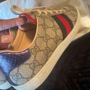Authentic Gucci classic sneakers